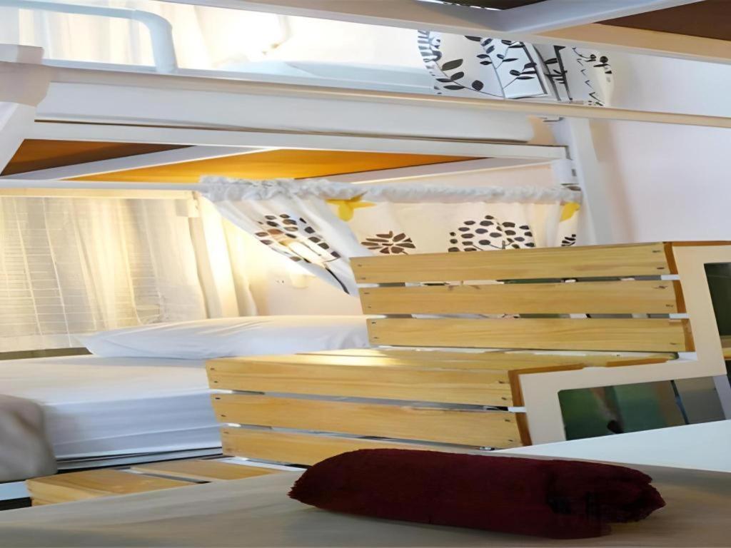 בנגקוק Kamin Bird Hostel מראה חיצוני תמונה