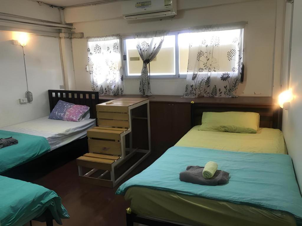 בנגקוק Kamin Bird Hostel מראה חיצוני תמונה