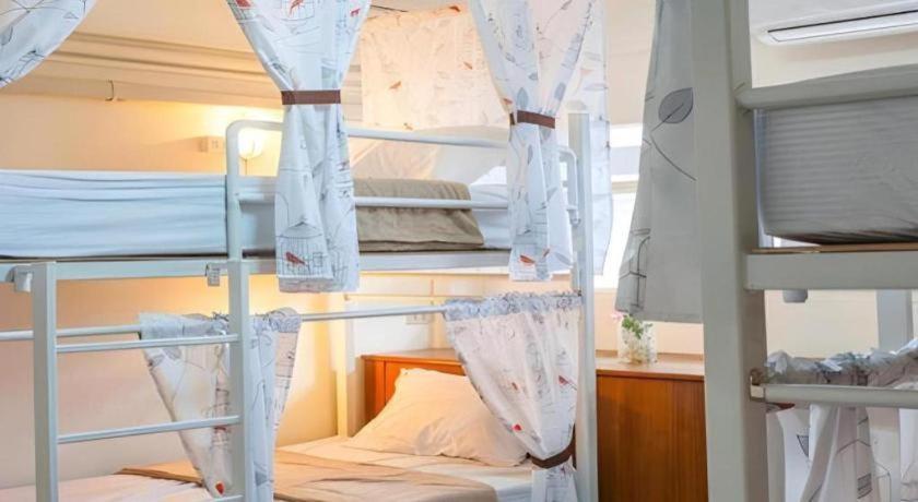 בנגקוק Kamin Bird Hostel מראה חיצוני תמונה