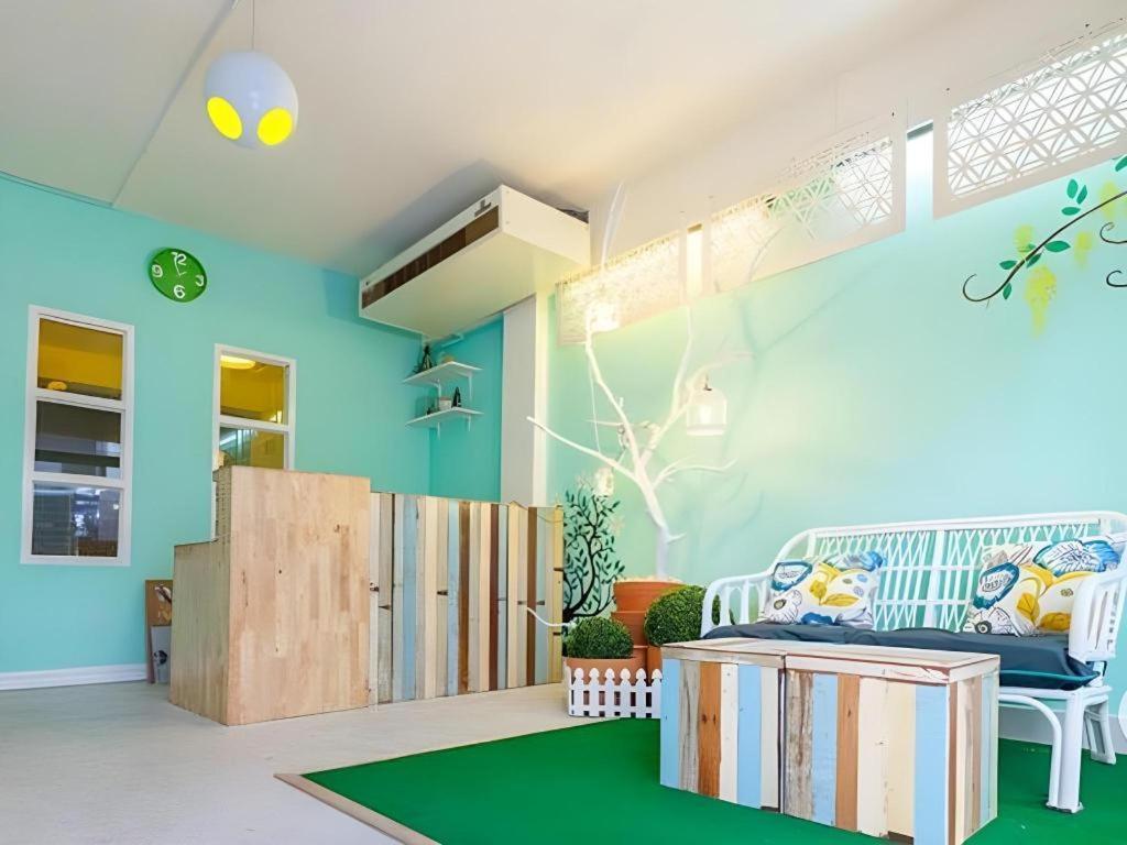 בנגקוק Kamin Bird Hostel מראה חיצוני תמונה