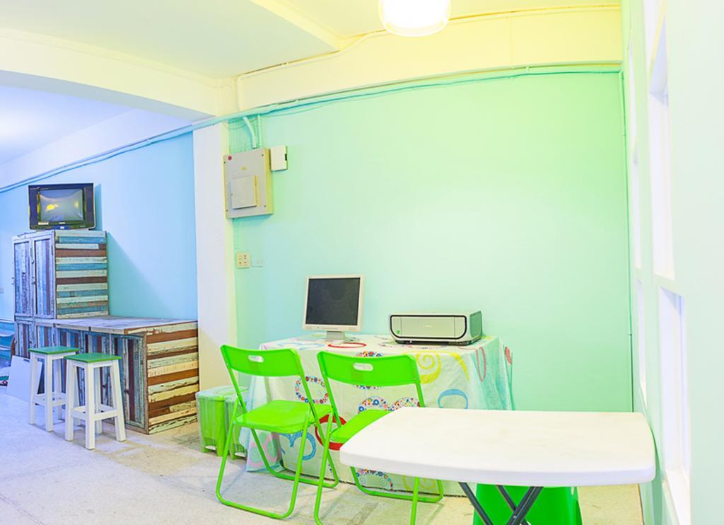 בנגקוק Kamin Bird Hostel מראה חיצוני תמונה